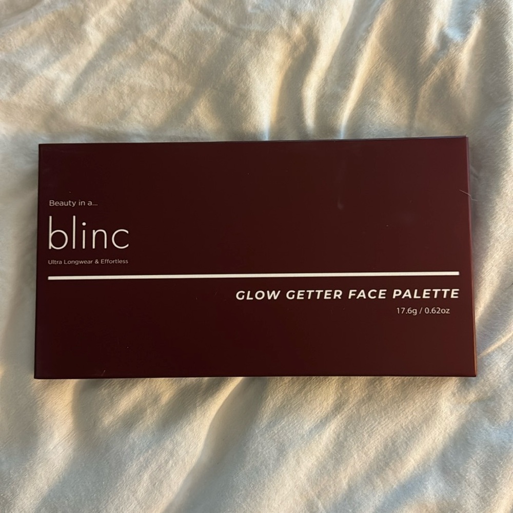 NIB, Beauty in a Blinc Glow Getter Face Palette